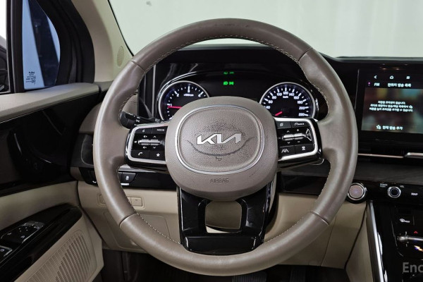 2021 Kia Carnival с пробегом 48 692 км