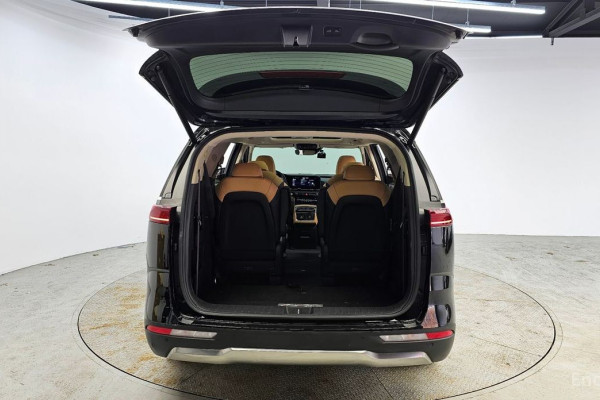 2022 Kia Carnival с пробегом 65 231 км