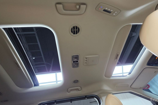 2023 Kia Carnival с пробегом 40 924 км