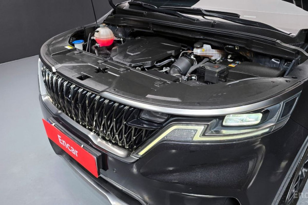 2023 Kia Carnival с пробегом 93 759 км