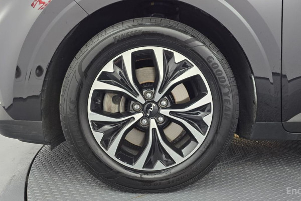 2022 Kia Carnival с пробегом 37 827 км