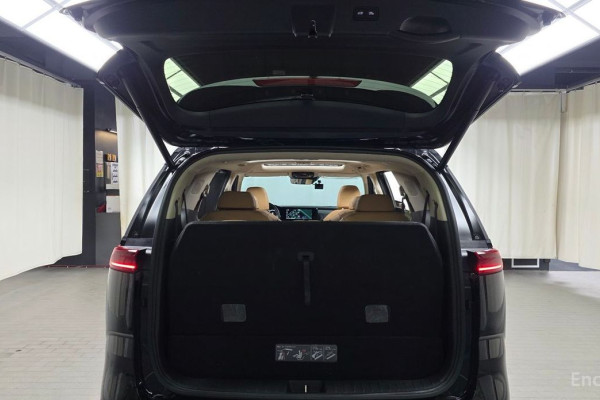 2023 Kia Carnival с пробегом 40 924 км