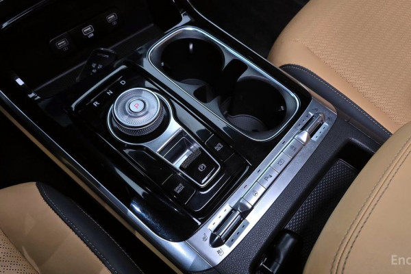 2023 Kia Carnival с пробегом 93 759 км