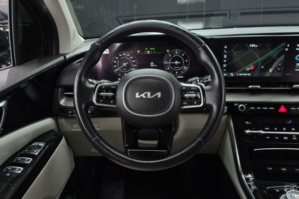 2022 Kia Carnival с пробегом 119 328 км