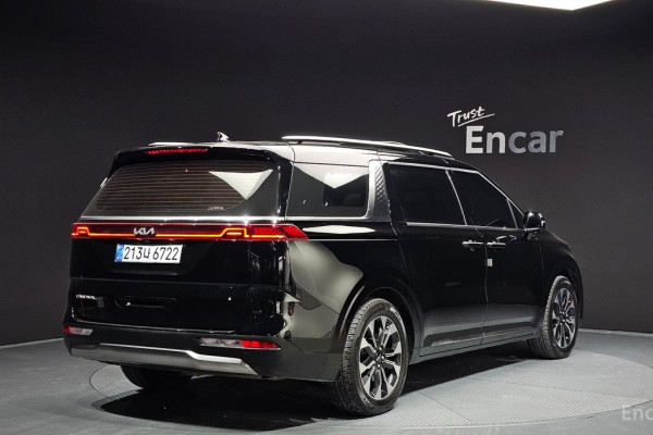 2022 Kia Carnival с пробегом 71 973 км