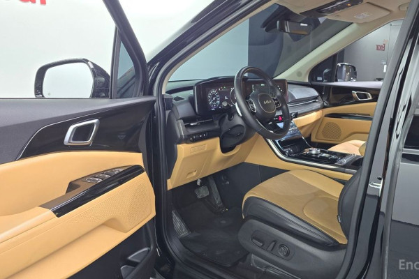 2022 Kia Carnival с пробегом 37 827 км