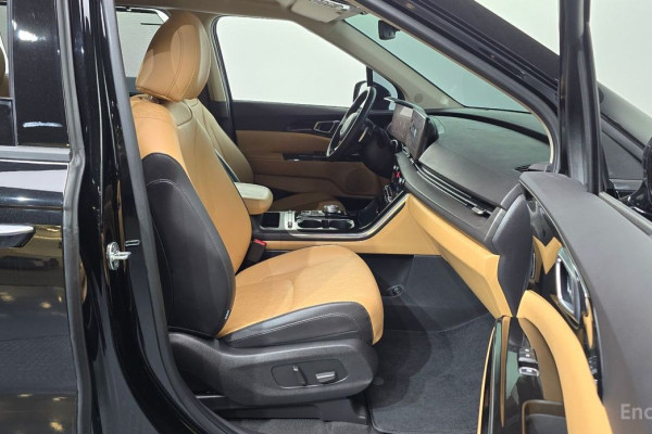 2022 Kia Carnival с пробегом 37 827 км