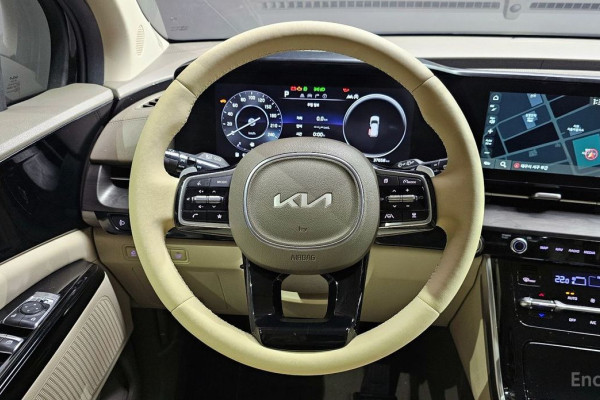 2022 Kia Carnival с пробегом 37 658 км