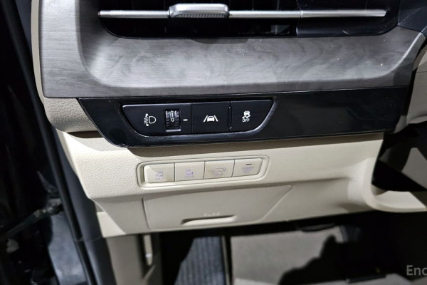 2022 Kia Carnival с пробегом 37 658 км