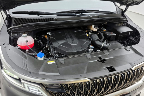 2023 Kia Carnival с пробегом 12 662 км