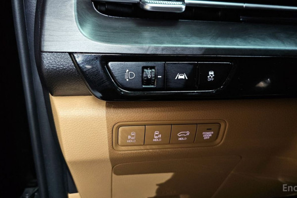 2022 Kia Carnival с пробегом 71 973 км