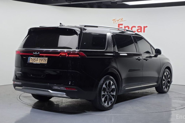 2023 Kia Carnival с пробегом 46 109 км