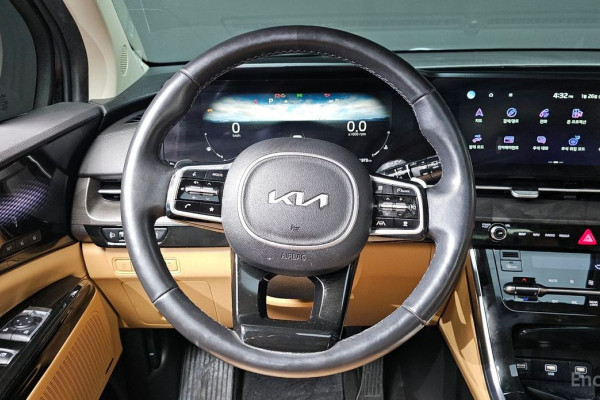 2022 Kia Carnival с пробегом 71 973 км