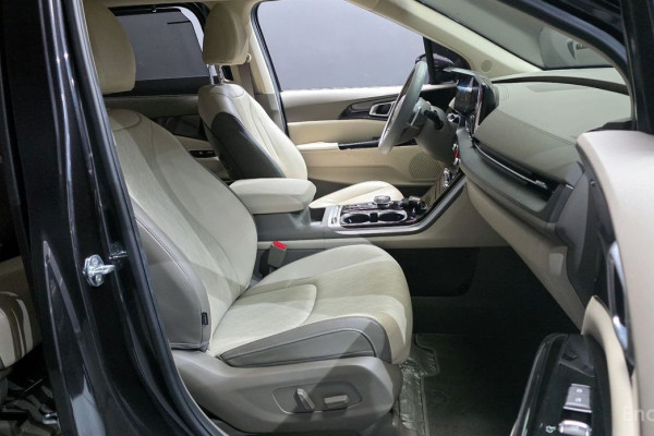 2022 Kia Carnival с пробегом 68 666 км