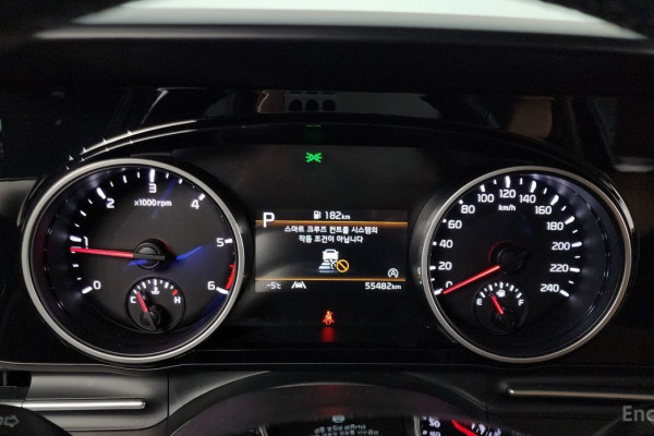 2023 Kia Carnival с пробегом 55 482 км