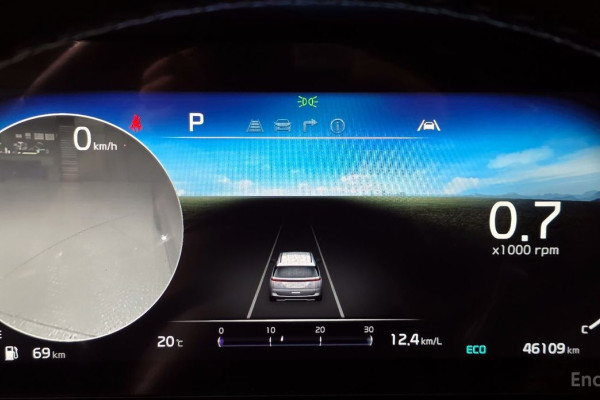 2023 Kia Carnival с пробегом 46 109 км