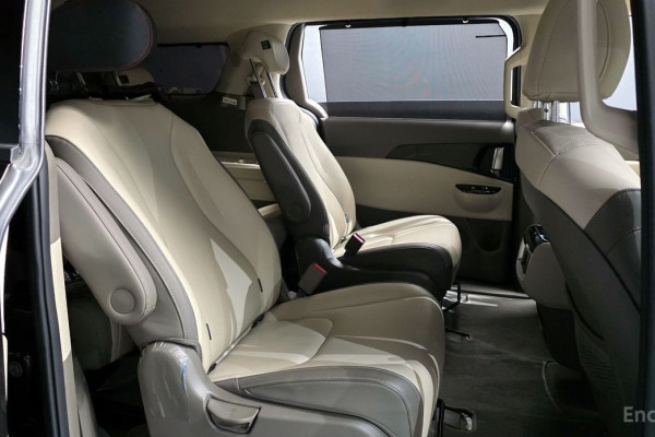 2022 Kia Carnival с пробегом 68 666 км