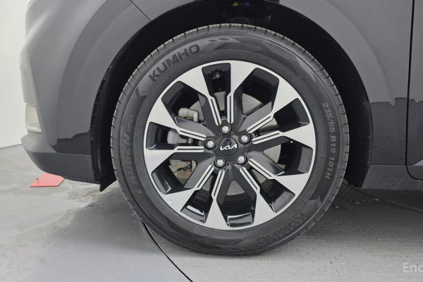 2023 Kia Carnival с пробегом 75 673 км