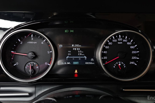 2021 Kia Carnival с пробегом 48 266 км