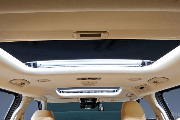 2022 Kia Carnival с пробегом 71 973 км