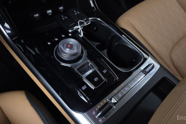 2023 Kia Carnival с пробегом 46 109 км