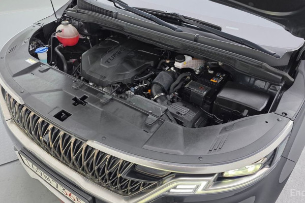 2023 Kia Carnival с пробегом 75 673 км