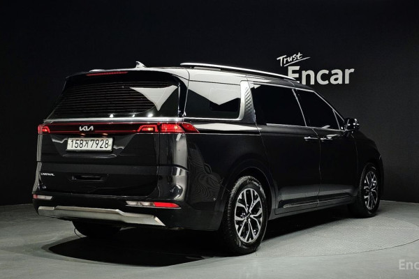 2022 Kia Carnival с пробегом 33 321 км