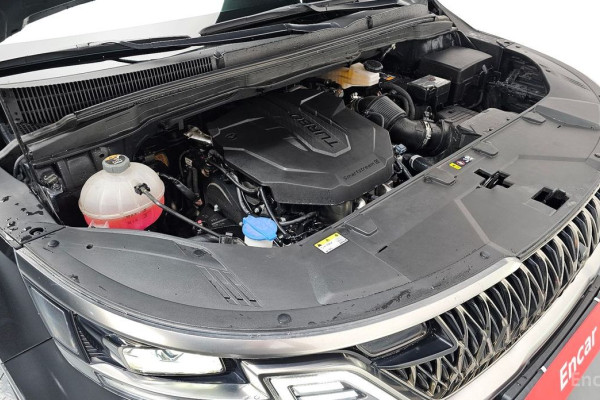 2023 Kia Carnival с пробегом 13 584 км