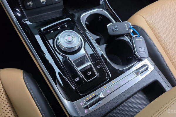 2023 Kia Carnival с пробегом 75 673 км