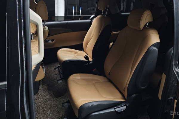 2021 Kia Carnival с пробегом 48 266 км