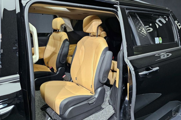 2023 Kia Carnival с пробегом 95 425 км