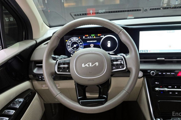 2022 Kia Carnival с пробегом 20 324 км