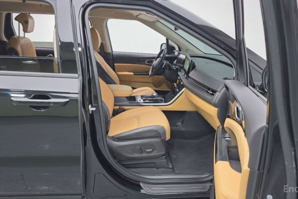 2023 Kia Carnival с пробегом 75 673 км