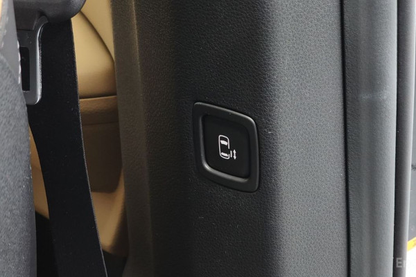 2023 Kia Carnival с пробегом 55 482 км