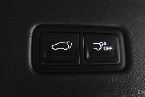 2023 Kia Carnival с пробегом 46 109 км