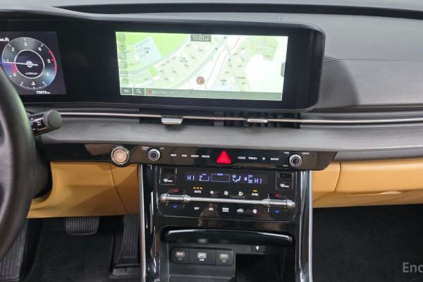 2023 Kia Carnival с пробегом 75 673 км