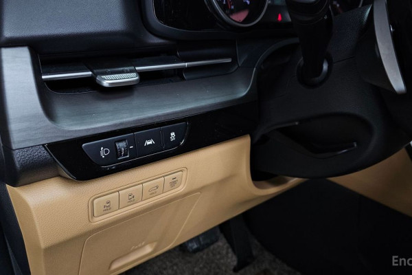 2021 Kia Carnival с пробегом 48 266 км