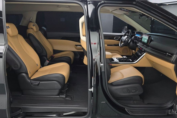 2023 Kia Carnival с пробегом 46 109 км