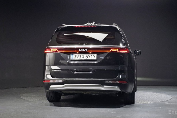 2023 Kia Carnival с пробегом 61 625 км