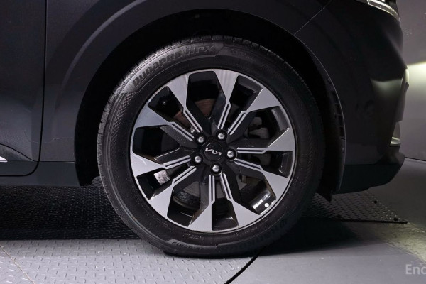 2023 Kia Carnival с пробегом 61 625 км