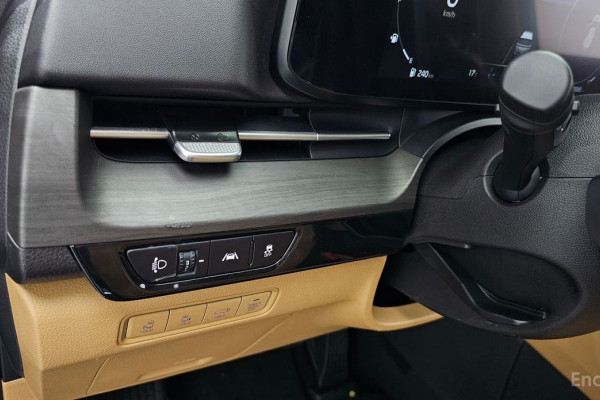 2023 Kia Carnival с пробегом 80 065 км