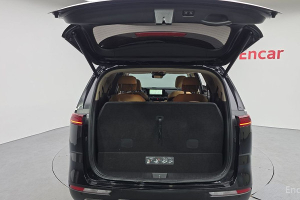 2023 Kia Carnival с пробегом 75 673 км