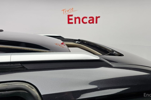 2023 Kia Carnival с пробегом 13 584 км