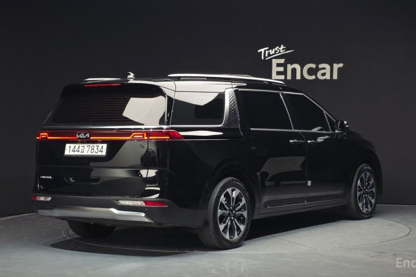 2022 Kia Carnival с пробегом 54 529 км