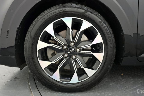 2023 Kia Carnival с пробегом 79 964 км