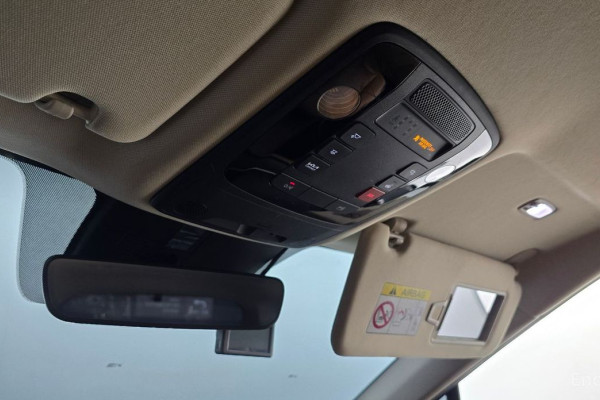 2022 Kia Carnival с пробегом 56 141 км