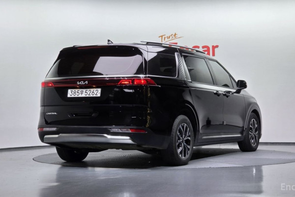 2023 Kia Carnival с пробегом 71 402 км