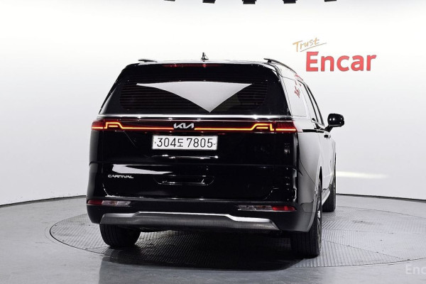 2022 Kia Carnival с пробегом 25 060 км