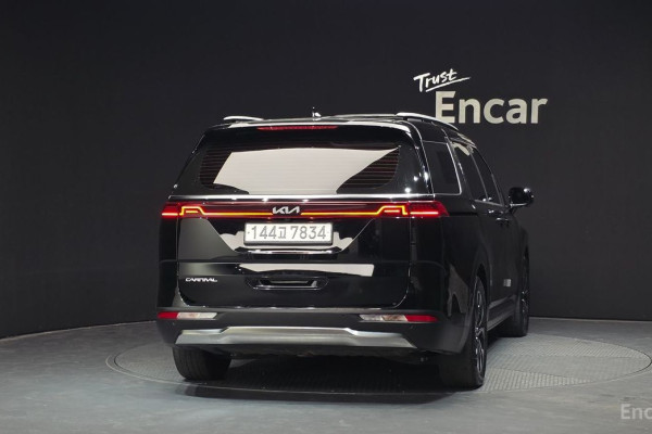 2022 Kia Carnival с пробегом 54 529 км