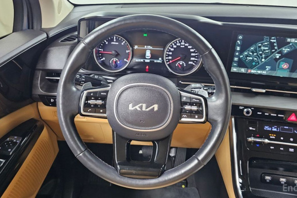 2022 Kia Carnival с пробегом 61 147 км